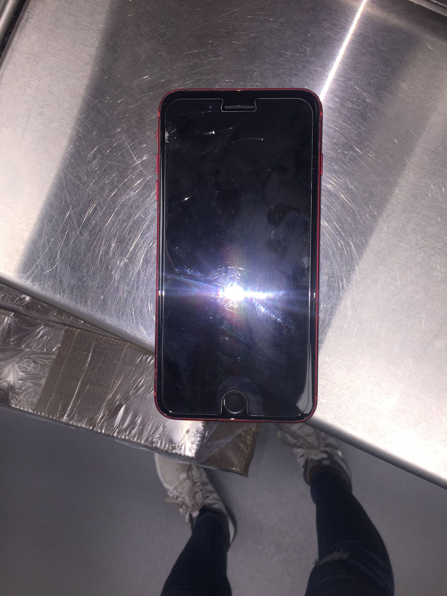 Unlocked Virgin mobile iPhone 8 Plus red 64g