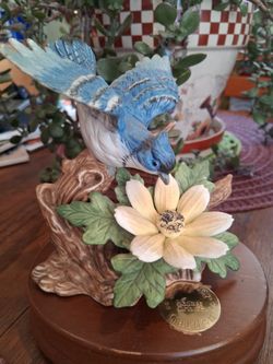 Heritage House Springtime Serenades Blue Jay