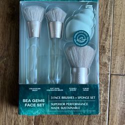 Ecotools Makeup Brush + Sponge Set