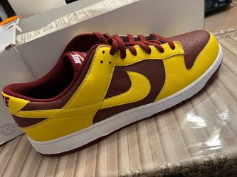 Nike Dunk Low Sneakers
