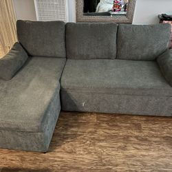 Pull Out Couch 