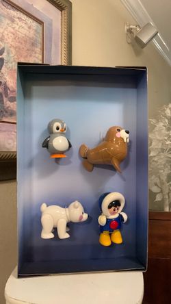 Tolo First friends Iceberg Collection set