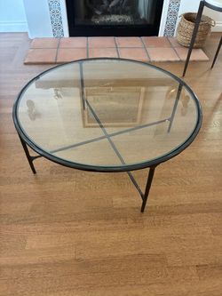 Center table, pick up in Santa Monica