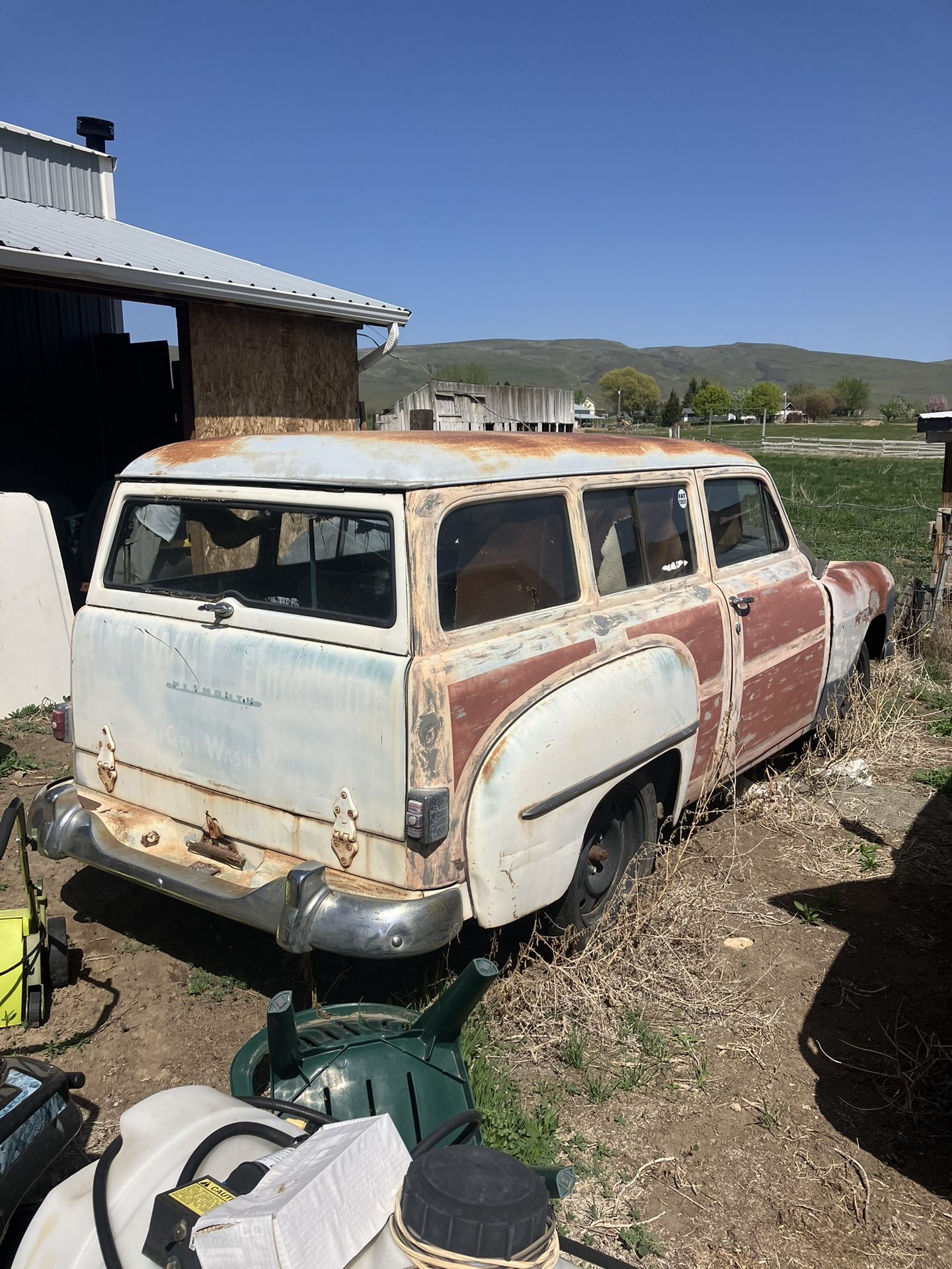 1952 Plymouth suburban two door wagon. All glass is good no rust on the body at all. Needs a floor pan. If you need more information, give n, give me.