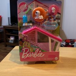 Barbie Mini Play set with (2) puppies