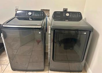 Washer and dryer set