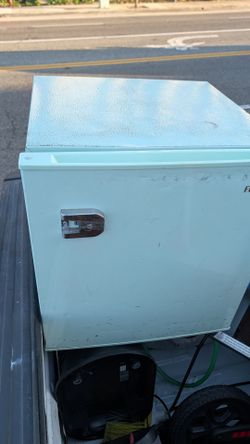 Working mini fridge mint green dorm room college office garage refrigerator