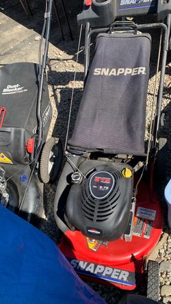 Self propelled etymology mower