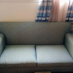 Green Pull Out Couch