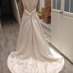 Wedding dress