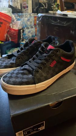 Vans shoes size 11