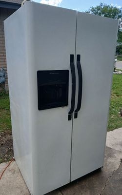 Frigidaire Refrigerator