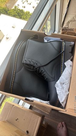 Dr Martens men’s 11
