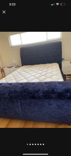 Queen Bed Without Mattress 
