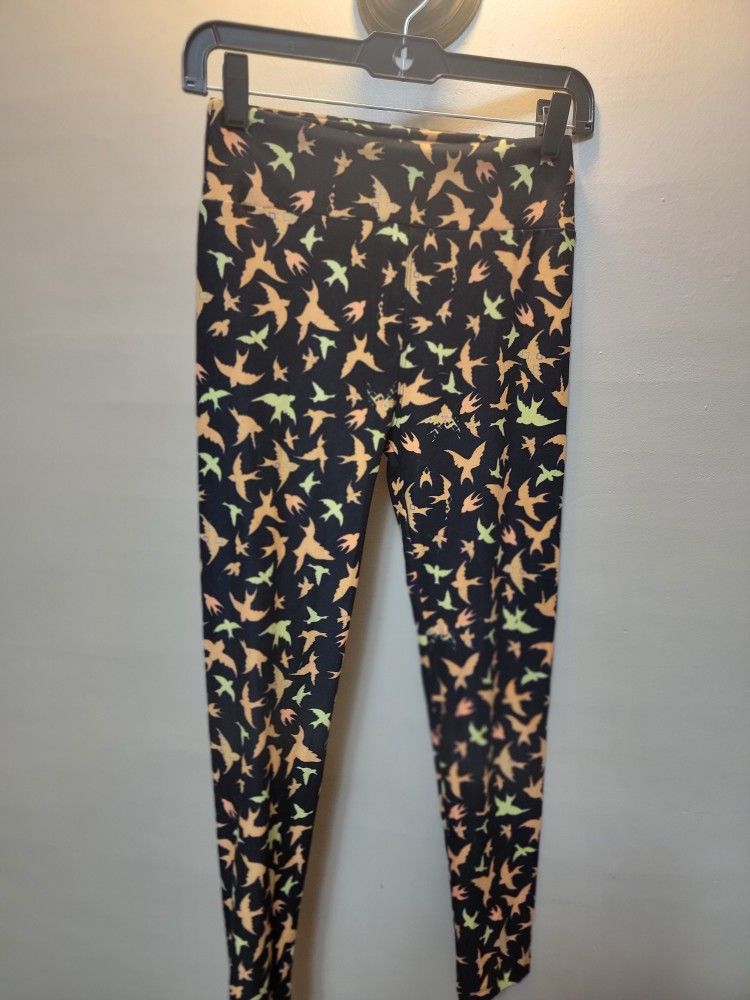 Lularoe Bird Print Wildlife Black Background O/S Legging NEW