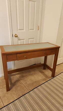 Consule table