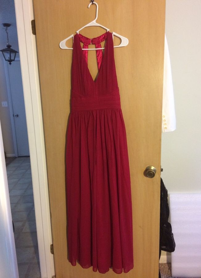 BNWT red formal/bridesmaid dresses in 14 and 16 by iEFiEL!