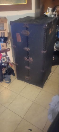 Antique Steamer Trunk