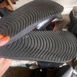 Nike slides