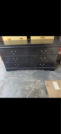 ❤️BEAUTIFUL BLACK COLOR DRESSER/6 DRAWER 60” x 16” x 33”❤️