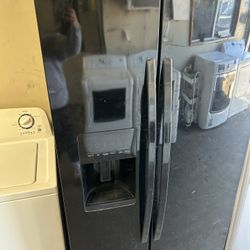 Kenmore Side By Side Refrigerator 