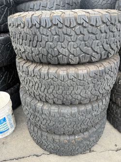 285/65r20 Bfgoodrich ko2 tires en excelentes condiciones de vida las 4