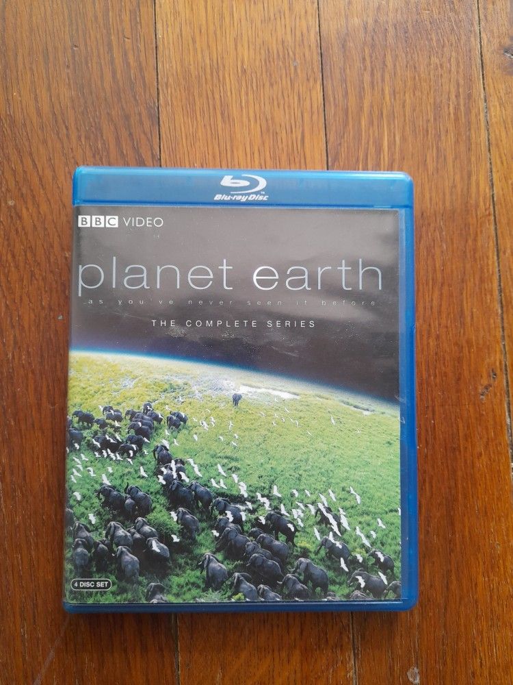 Planet Earth 4 Disc Set