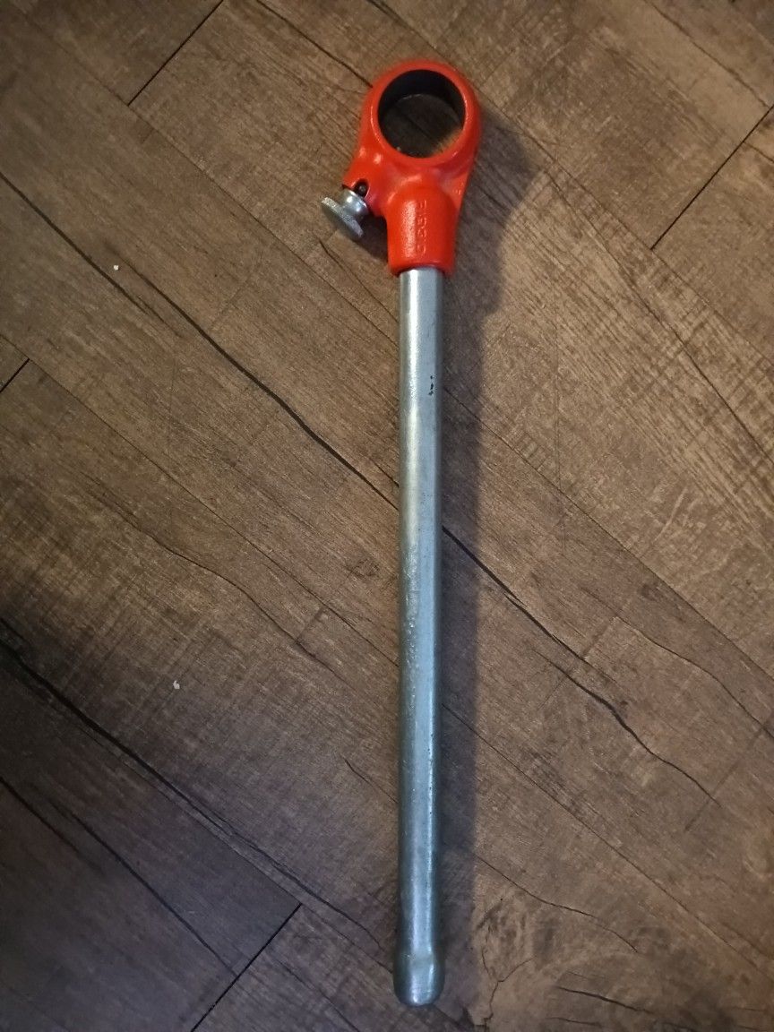 Ridged Pipe Threader