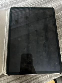IPad Pro 2019 With Pen For Sale And Case