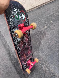 Skateboard