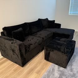💥 Brand New Black Corduroy Sectionals With Free Ottoman 