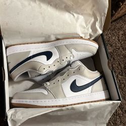 AIR JORDAN 