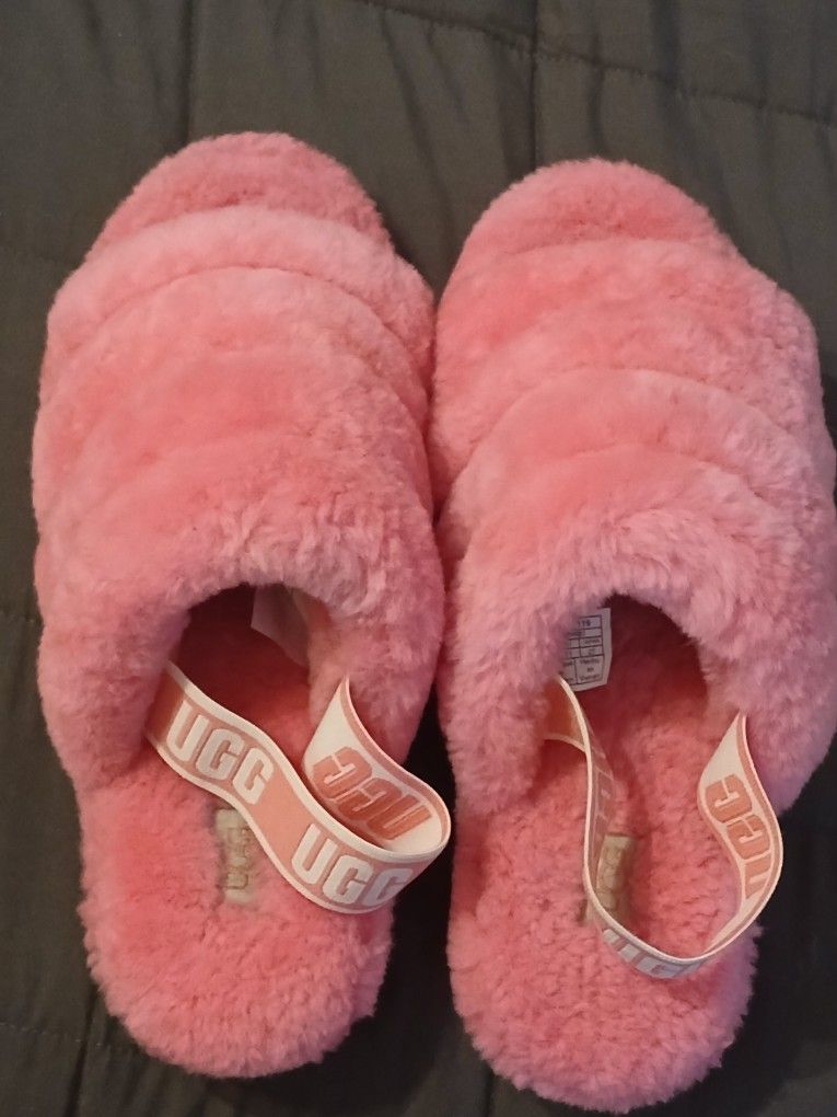 HOT PINK. Ugg