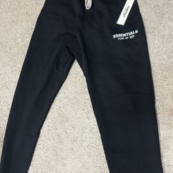 Brand New Essentials Sweatpants Fake