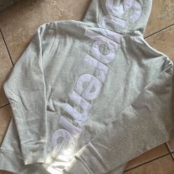 Supreme Hoodie 