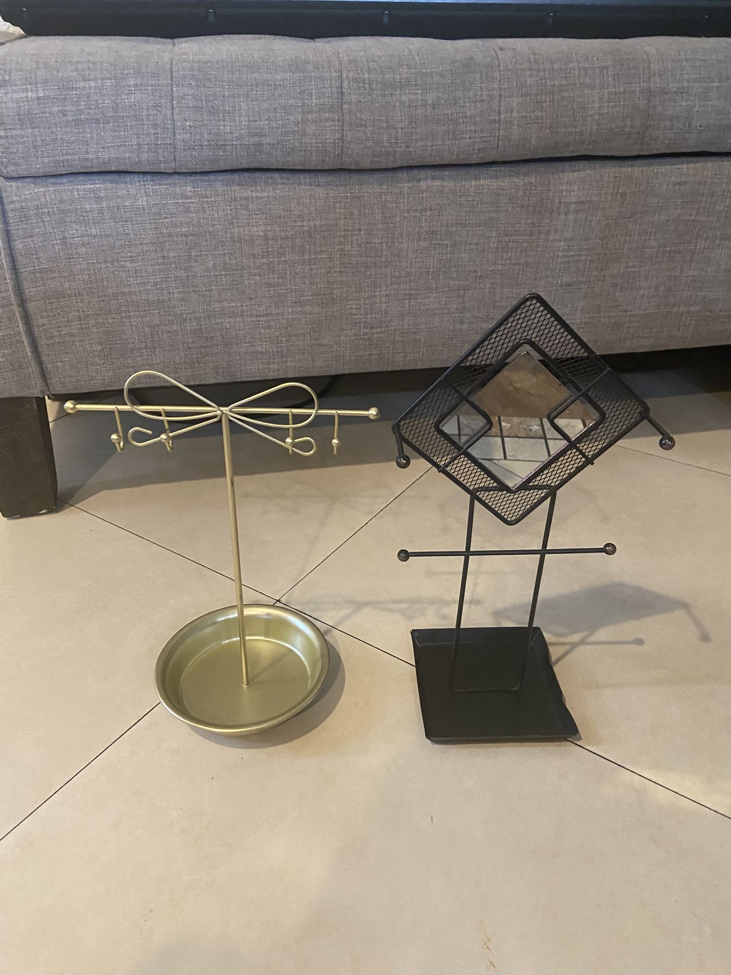 Jewelry Stand
