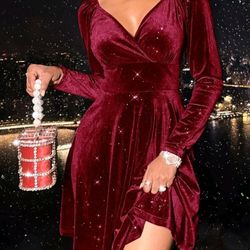 Burgundy Surplice Neck Red Velvet A-line Party Dress, Available Sizes- Xs, Small, and Medium NEW.

Color: Burgundy 
Style: Party
Regular fit, slightly