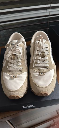 ORIGINAL WOMEN COACH RUNNER SNEAKERS SIZE 8.