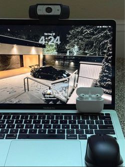 2022  MacBook pro, Airpod Gen 3s, Logitech webcam c920, Logitech wireless mouse