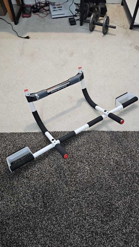 Pull Up Bar