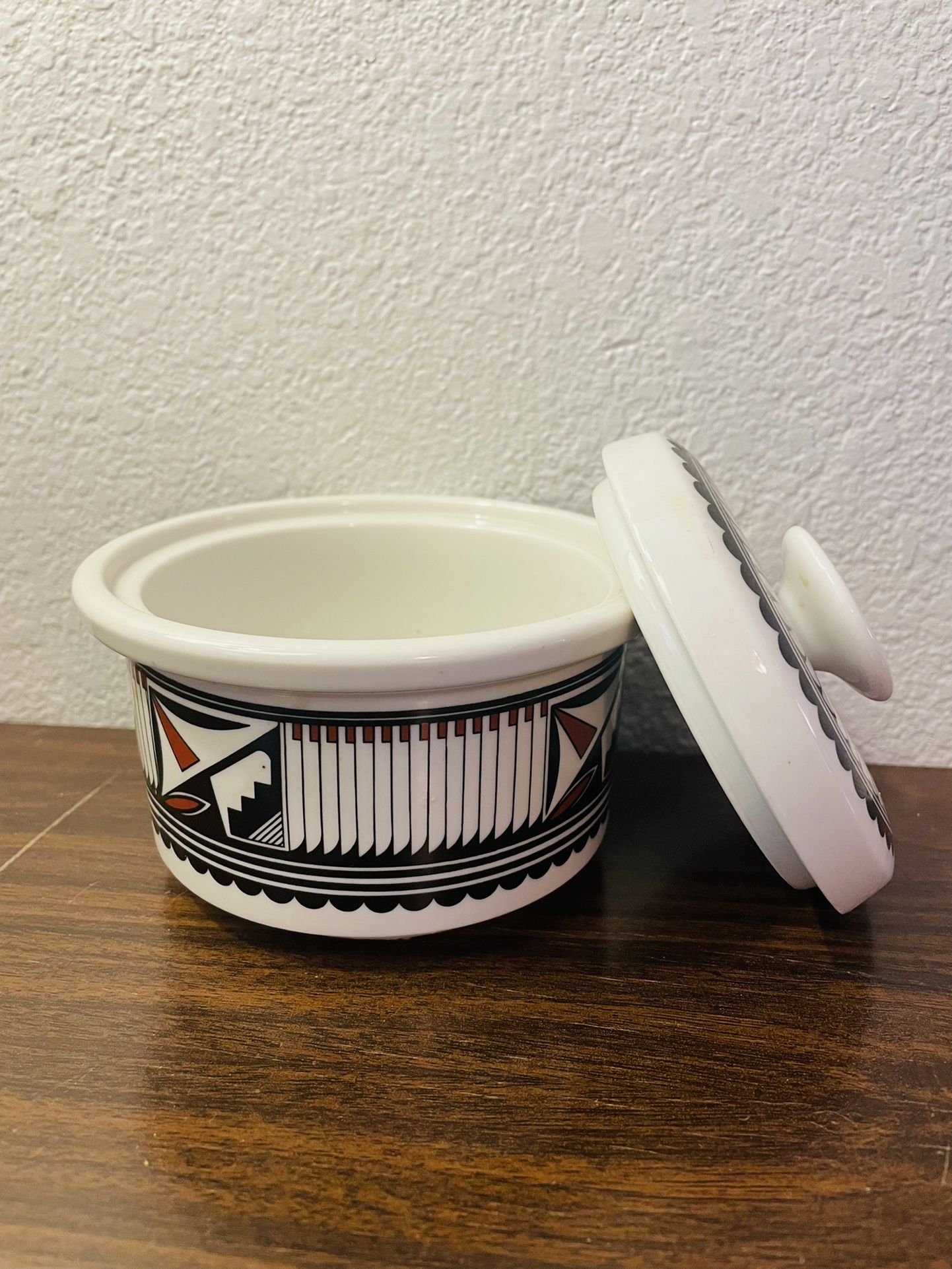 Vintage COE DRU Made In Taiwan Tribal Sugar Bowl