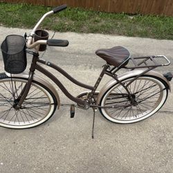 Huffy 26” Women Bike Great Condition Like New 