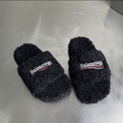 Balenciaga Slides