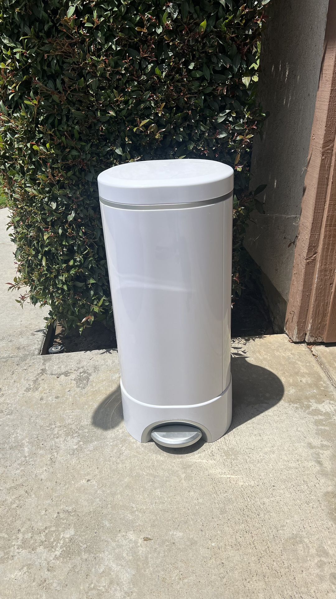 Munchkin Diaper Pail