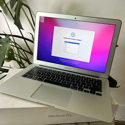 MacBook Air works great, factory reset ready for new user