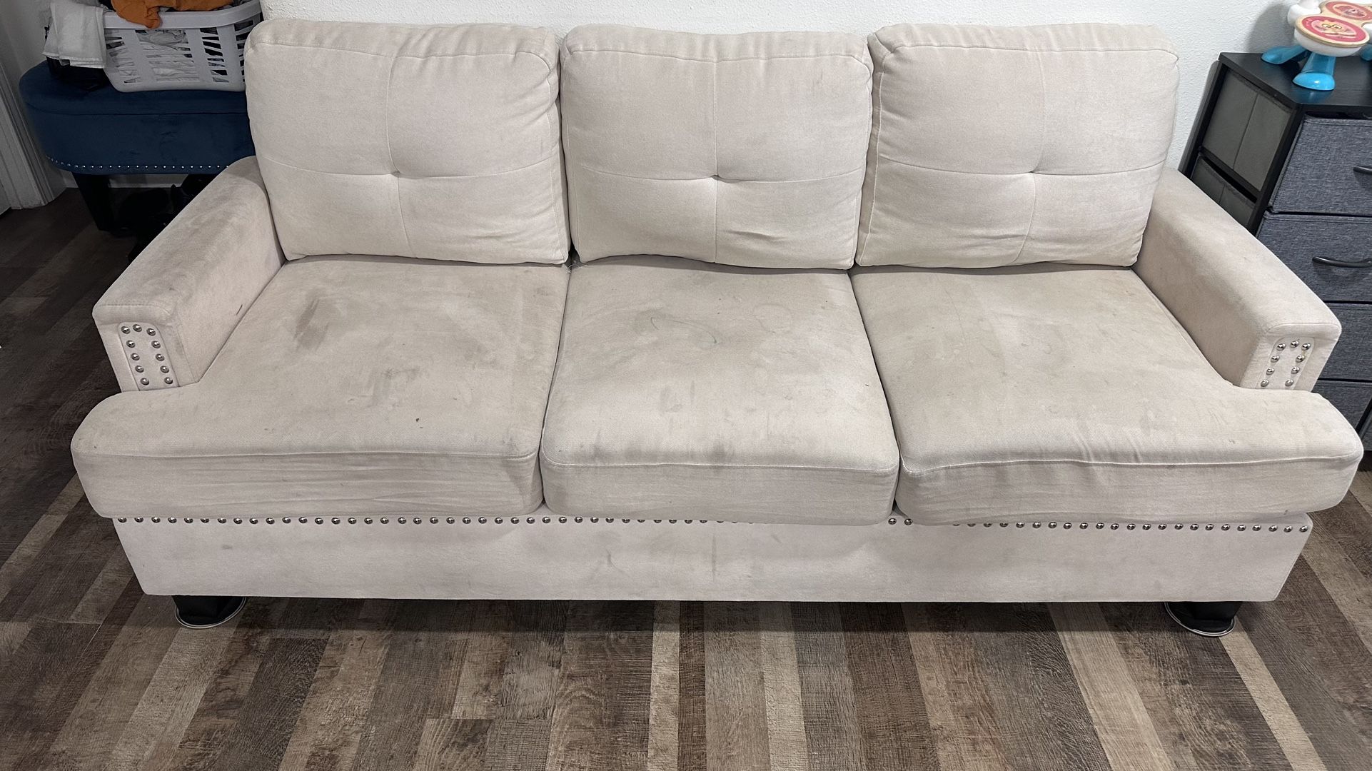 Free  Free Sofa Duty Good Condition 