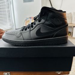 Jordan 1 Mid Size 10.5 