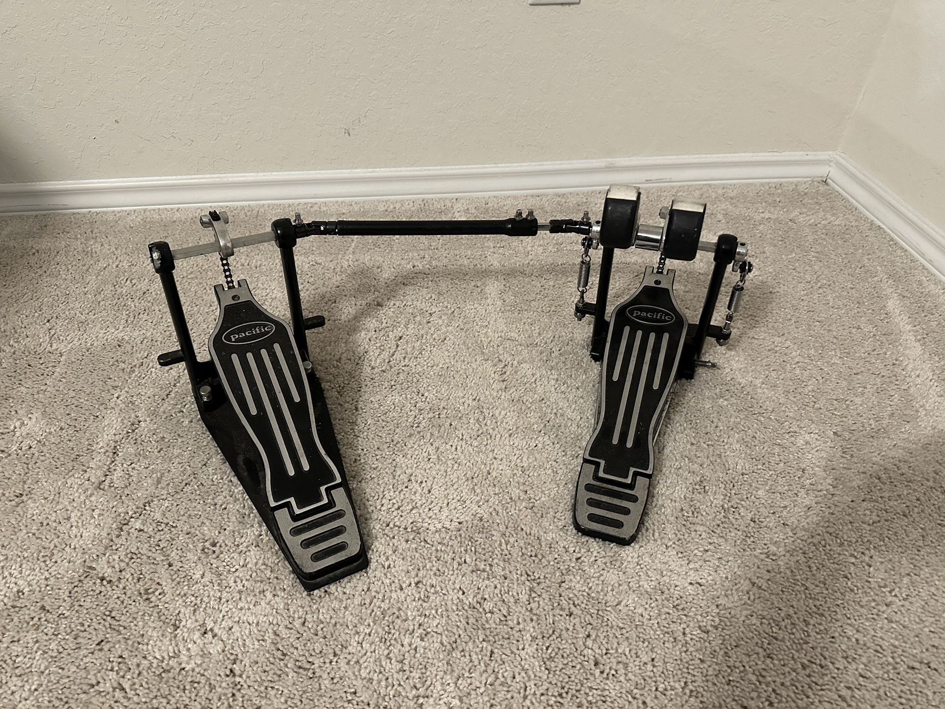 Pacific Pdp Double Bass Pedal 80.00 for Sale in San Antonio, TX OfferUp