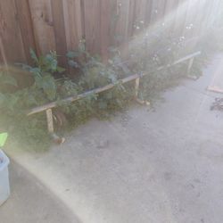 Round Skateboard Rail 