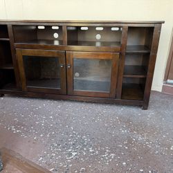 Tv. Stand Entertainment 